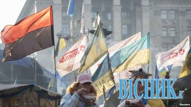 «Спортсмени» з Антимайдану просочуються на Євромайдан (відео)