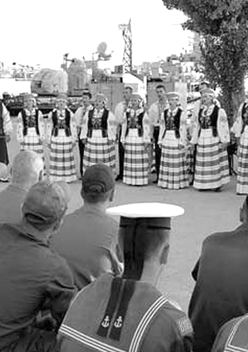 Поліських співаків полюбили моряки Севастополя