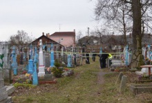 У Володимирі-Волинському на цвинтарі знайшли труп юнака
