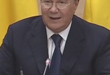 Янукович просить виключити з Партії регіонів