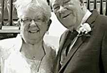 Зіграли весілля через 75 років після першого поцілунку