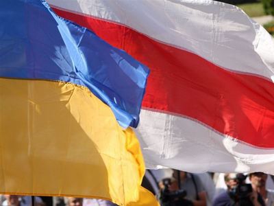 Білоруси просяться на фронт за Україну