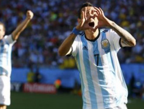 Аргентина знову не показала гри, але пройшла у чвертьфінал