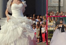 У Рівному на параді — лишень дівчата у весільних сукнях
