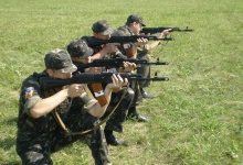 Міноборони готує для всіх українців, в тому числі для жінок, обов’язкові курси з військової підготовки