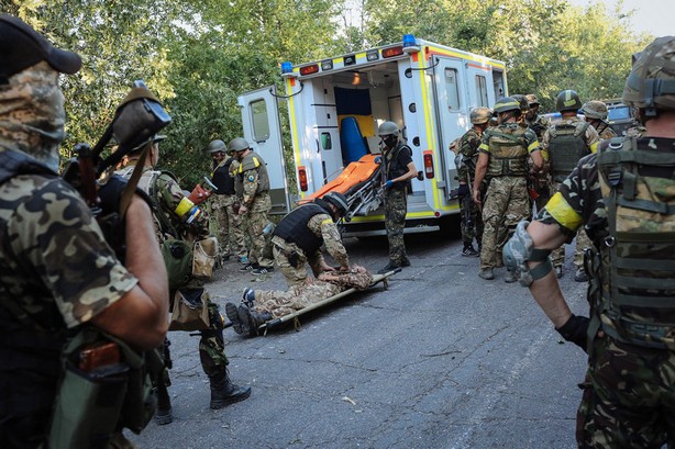 Більше половини бойовиків, які захищають Іловайськ є військовими РФ — Семенченко