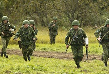 Путін раптово привів у повну бойову готовність війська на сході РФ