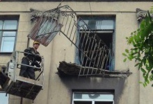 Маріуполь «накрив» ураган — з будинків зривало балкони
