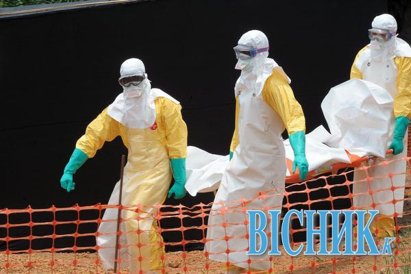 Біля Одеси зупинили судно, на борту якого підозрюють зараження вірусом Ебола
