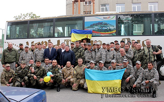 У Лцьку зустрічали міліціонерів, які повернулися з Донбасу