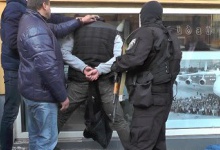 У центрі Києва міліція затримала двох озброєних волинян і ще одного їхнього спільника