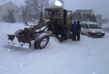 Волинські комунальники і дорожники бояться першого снігу, бо бракує пального