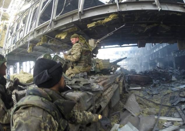 Оборонці Донецького аеропорта захопили російського артилериста