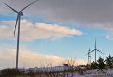 У Карпатах запустили першу вітрову електростанцію