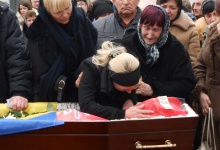 Сьогодні у Володимирі-Волинському поховали молодого ДУКівця, який був єдиним сином у батьків