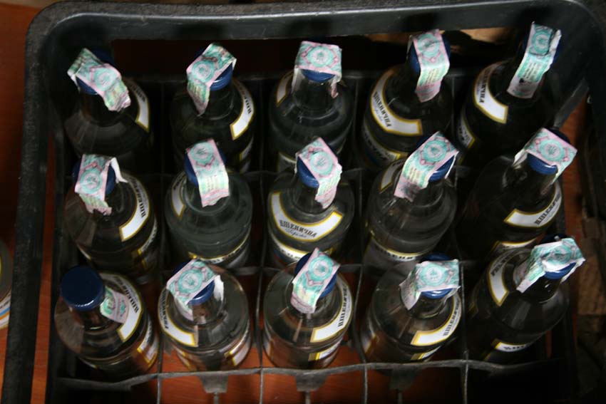 Волинські оперативники вилучили понад 11 тисяч пляшок «лівої» горілки