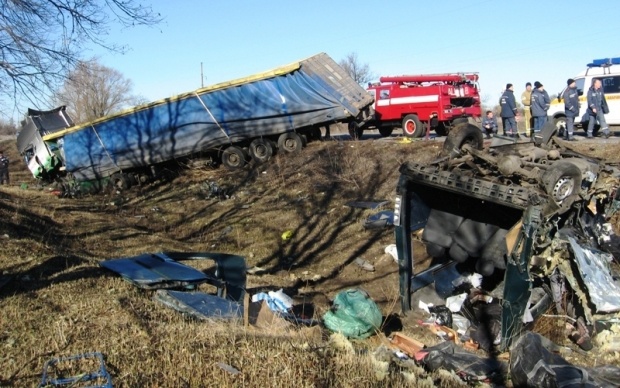 Страшна автопригода на Полтавщині — семеро людей загинули