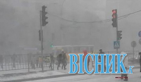 І природа протестує: окупований Крим наприкінці березня засипало снігом