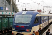 Терористи налагоджують залізничне сполучення між Луганськом і Донецьком