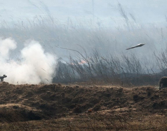 Протягом двогодинного бою бойовики намагалися увірватися у Трьохізбенку на Луганщині