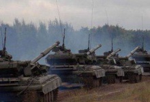 У Троїцькому на Луганщині танковий взвод бойовиків вишикувався навпроти українських позицій