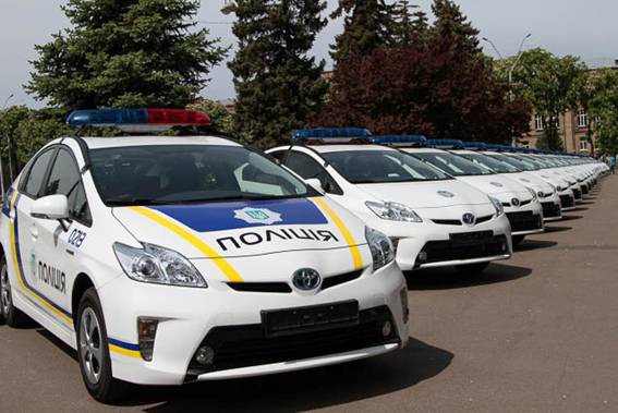 Японія передала українській міліції 348 сучасних авто