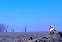 Бойовик зняв відео, як українці підбили танк сепаратистів, і сам загинув (нецензурна лексика)