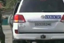 Хто кого контролює: бойовики «ЛНР» обшукали машини ОБСЄ