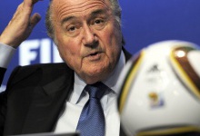 Блаттер подав у відставку з посту президента ФІФА