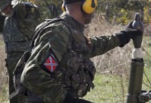 На Луганщині бойовики мінометним вогнем накрили цивільний легковик — двоє людей загинули