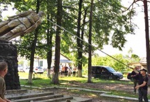 На Рівненщині знесли пам’ятник Дзержинському