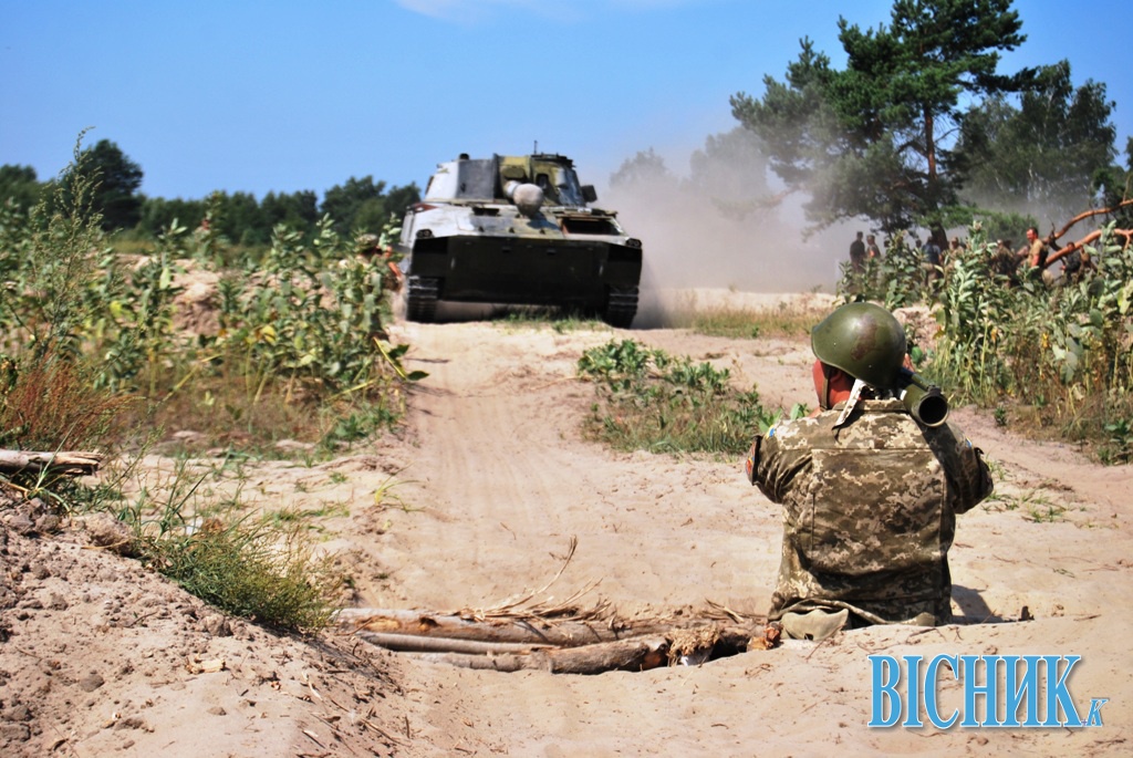 Мобілізовані військовослужбовці вчаться протидіяти танкам умовного противника
