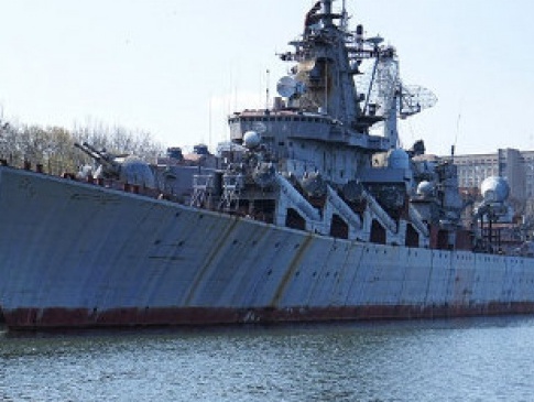 Недобудований ракетний крейсер «Україна» продадуть, натомість посилять морську авіацію