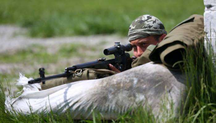Бойовики обстріляли мобільну групу українських силовиків