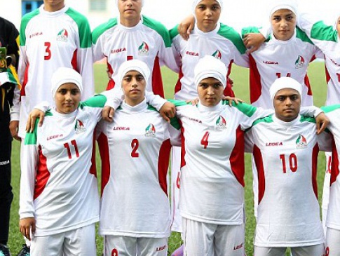 Іранська жіноча збірна з футболу в центрі скандалу: вісім гравців виявилися чоловіками