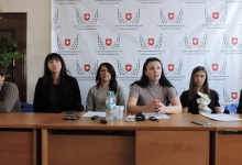 Волонтери рятують Донбас