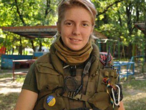 Легендарна дівчина-волонтер «Госпітальєрів» Яна Зінкевич у реанімації прийшла до тями після ДТП