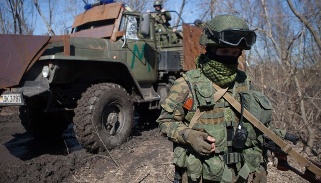 Військові РФ прийшли у захоплені бойовиками села під Маріуполем, щоб зупинити мародерів з «ДНР»