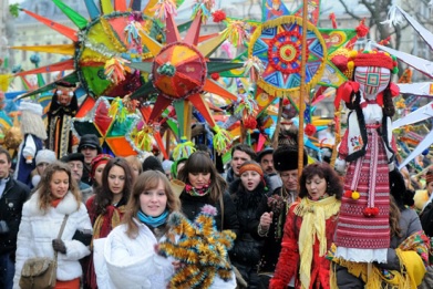 Лучан та гостей міста кличуть на етно-фестиваль «Різдво у Луцьку-2016»