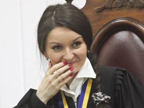 Суддя, котра випустила Єфремова, мітить на пожиттєве суддівство