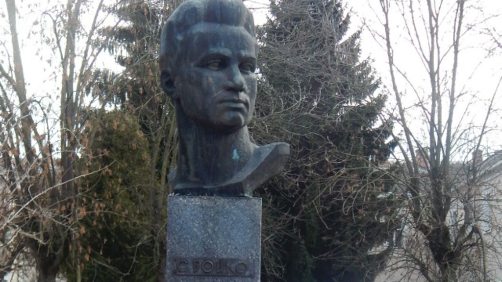 У Луцьку демонтують пам’ятник волинському комуністу-революціонеру Бойку
