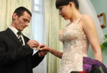 Вперше в Україні довічно засуджена вийшла заміж — за хлопця, з яким листувалася із зони