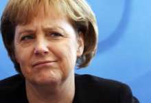 Меркель підкинули... свинячу голову