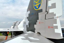 На Луцький військовий аеродром «заселяються» винищувачі