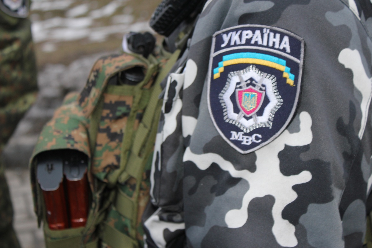 На КПП в зоні АТО діючий український прокурор пред’явив паспорт бойовика «ДНР»