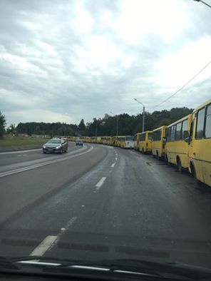 У Львові масово страйкують водії маршруток