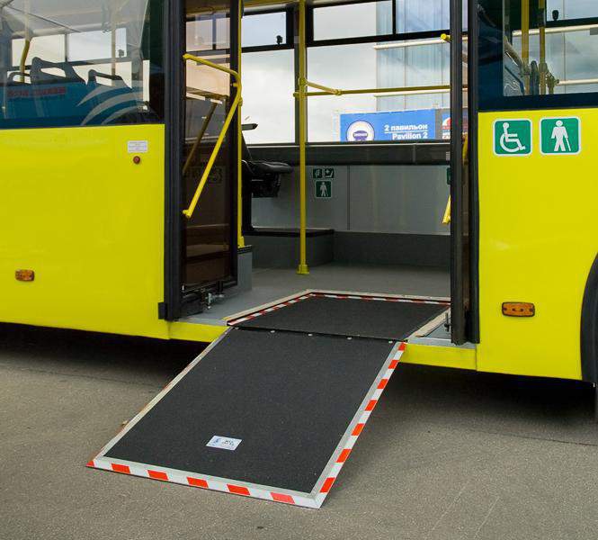 Автобус для інвалідів