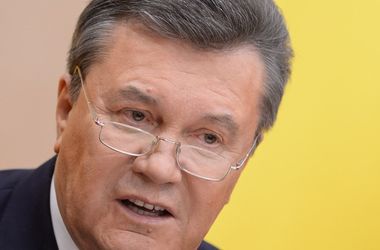Янукович розкрив деталі своєї втечі в Росію