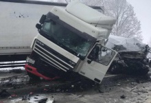 На Волині смертельна аварія за участю двох вантажівок