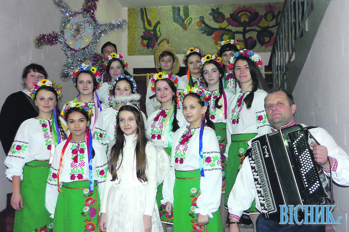 Дітки з Вовковиїв виграли на Все­українському фестивалі колядок